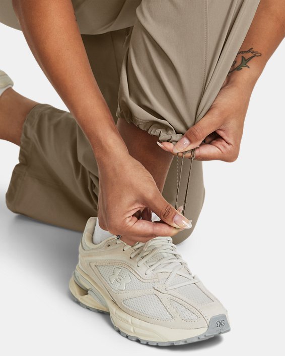 Under Armour Pantaloni Donna ArmourSport Woven-Timberwolf Taupe