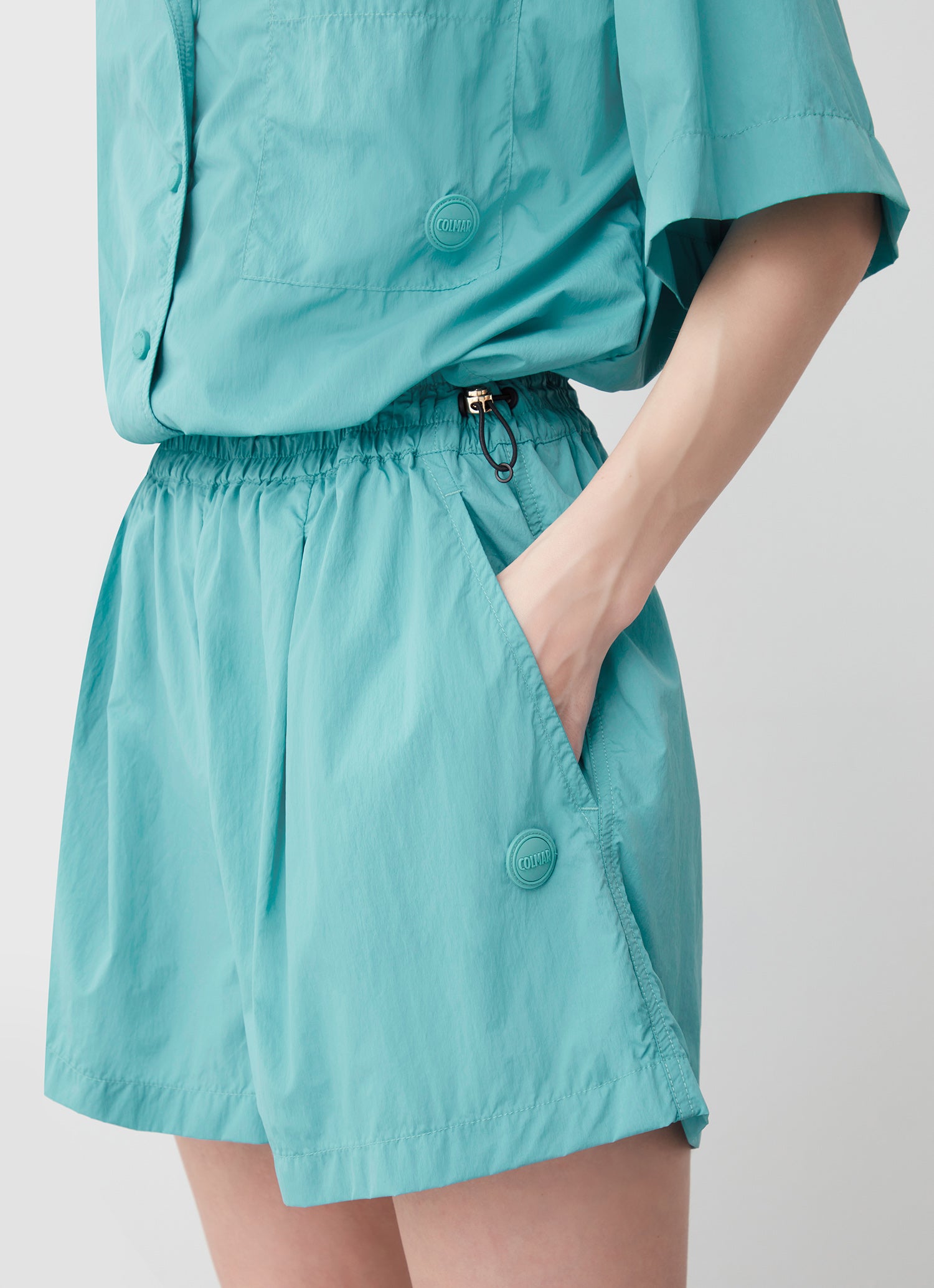 COLMAR Shorts Donna in Nylon-Verde Venere