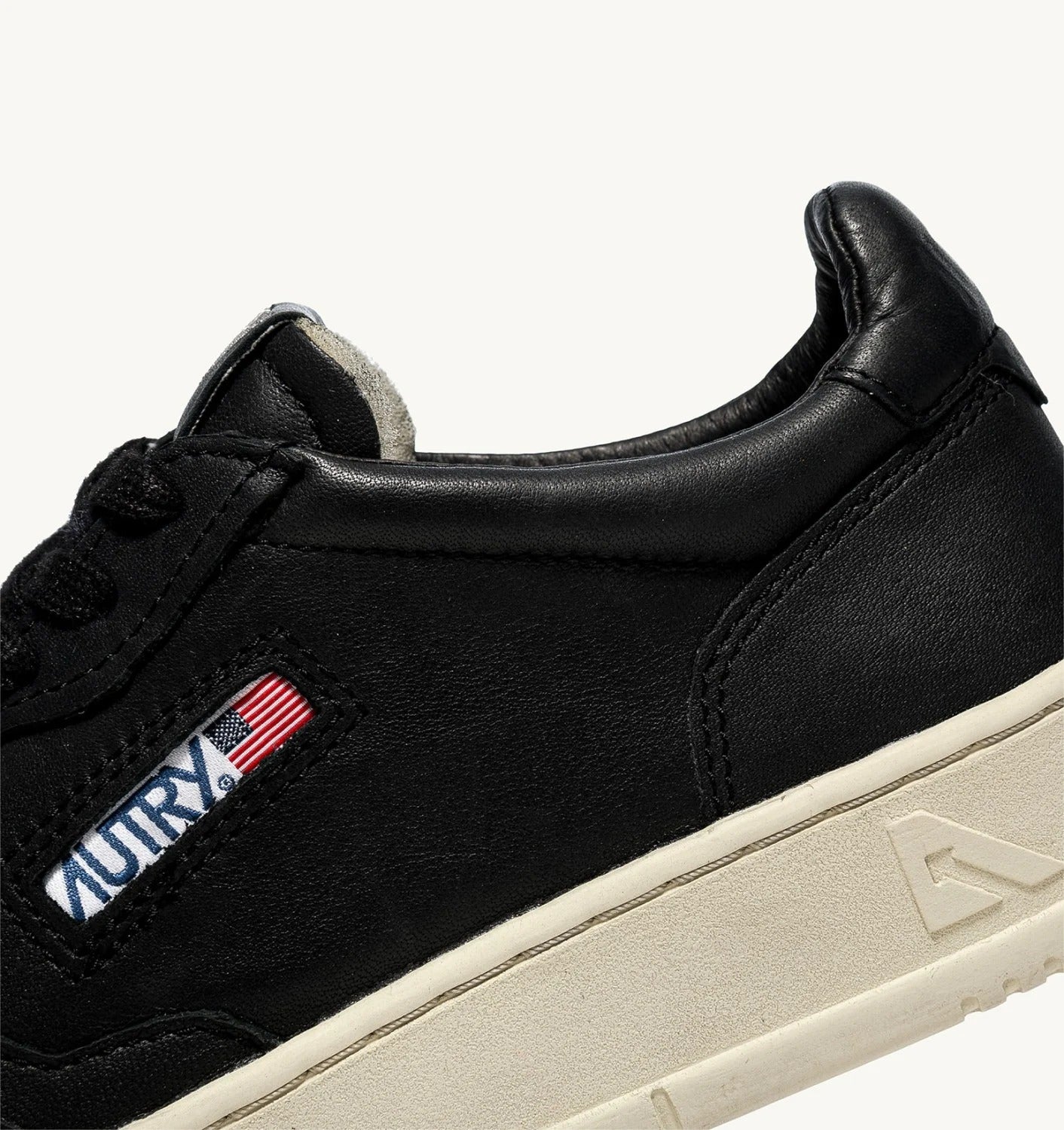 AUTRY Sneaker Uomo Medalist Low Super Soft-Black