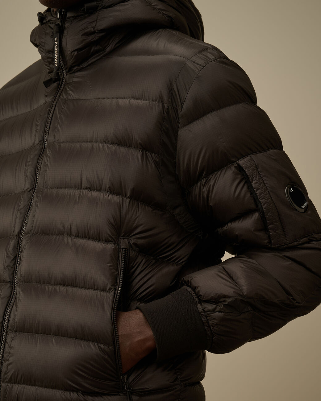 C.P. COMPANY Piumino Uomo D.D. Shell Hooded Down-Black