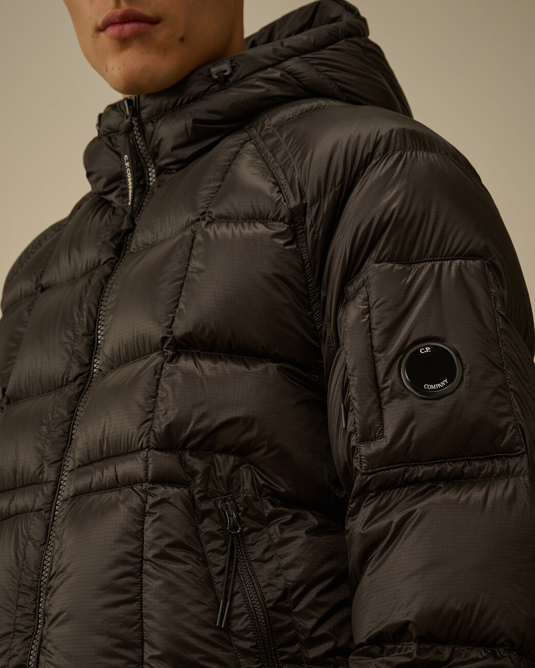 C.P. COMPANY Piumino Uomo D.D. SHELL Hooded Down Puffer-Black