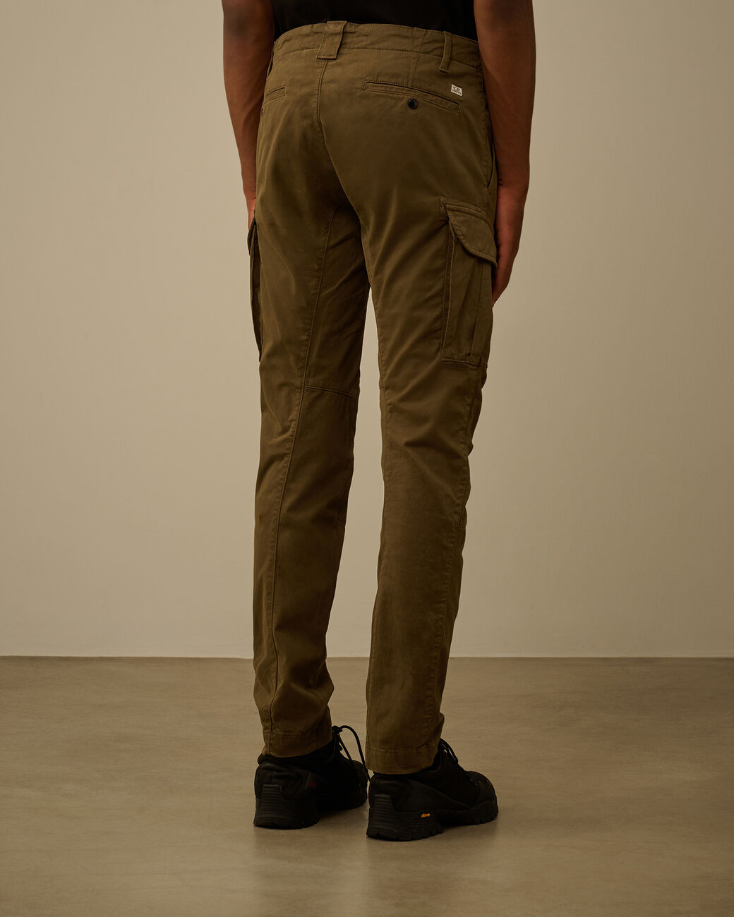 C.P. COMPANY Pantalone Cargo Uomo Stretch Sateen Ergonomic Lens-Ivy Green