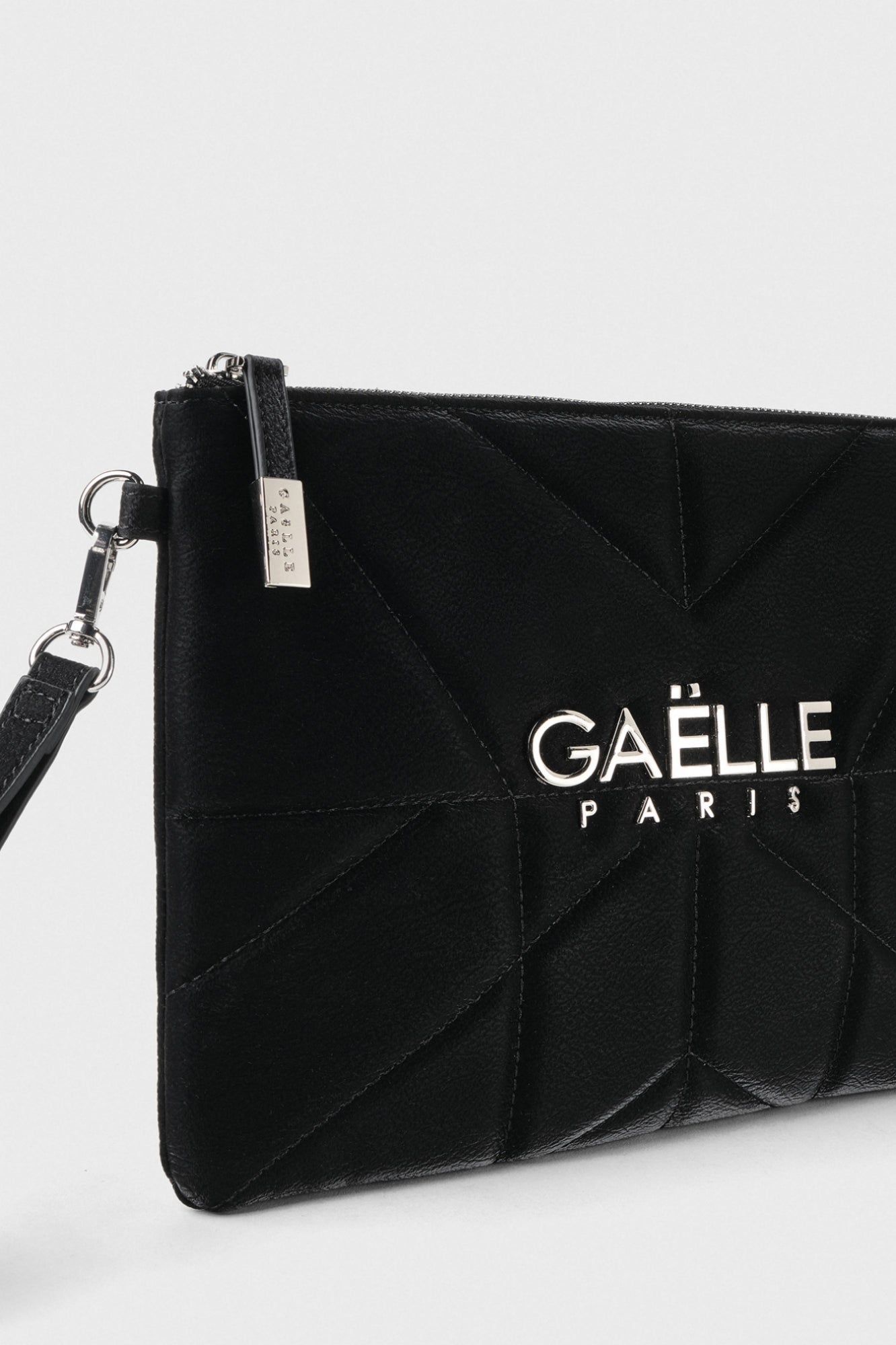 GAELLE PARIS Pochette Regular Metal Logo Matelassé-Nero