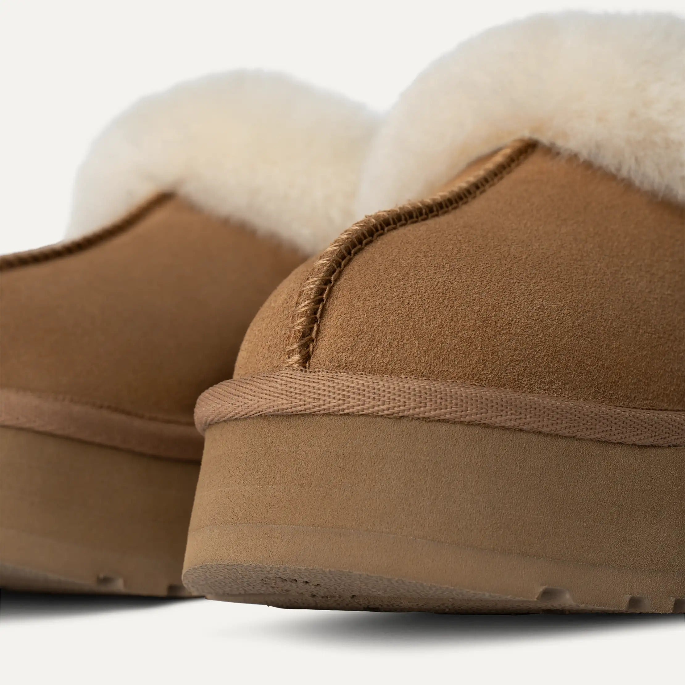 UGG Ciabatta Unisex Bambino FUNKETTE 1130395-Chestnut