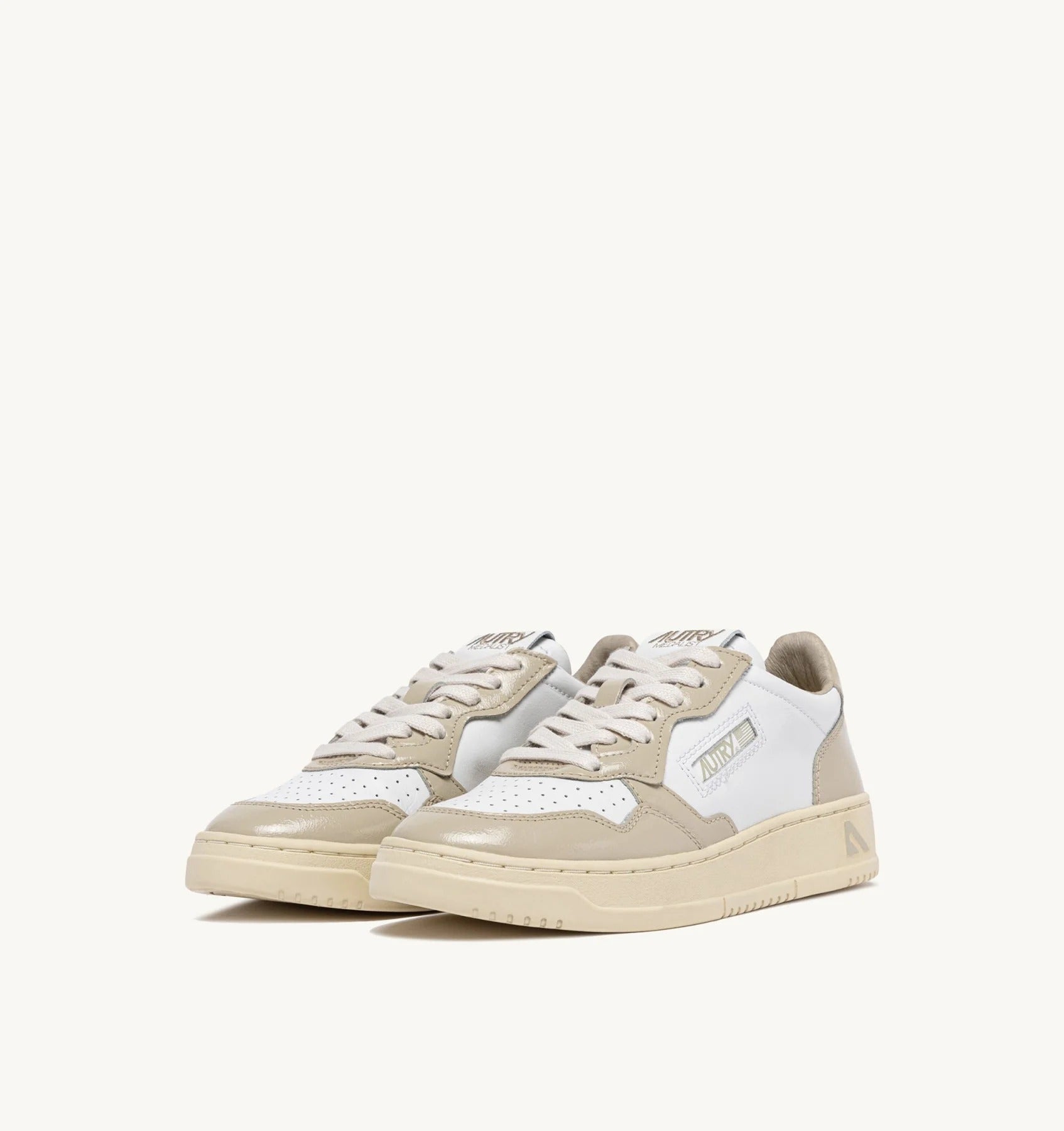 AUTRY Sneaker Donna Medalist Low Lurex-White Gold
