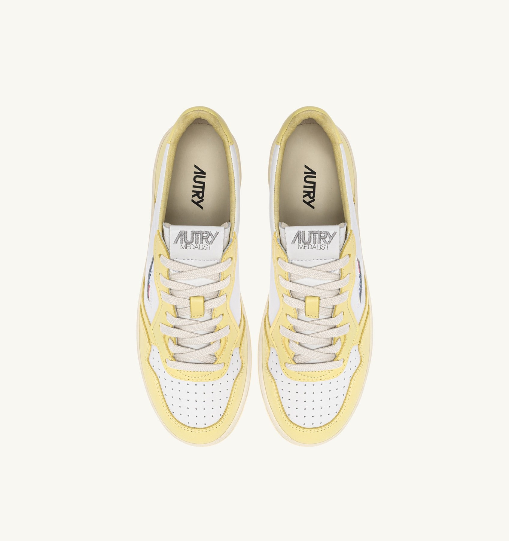 AUTRY Sneaker Donna Medalist Low Woman-White Lemon Meringue