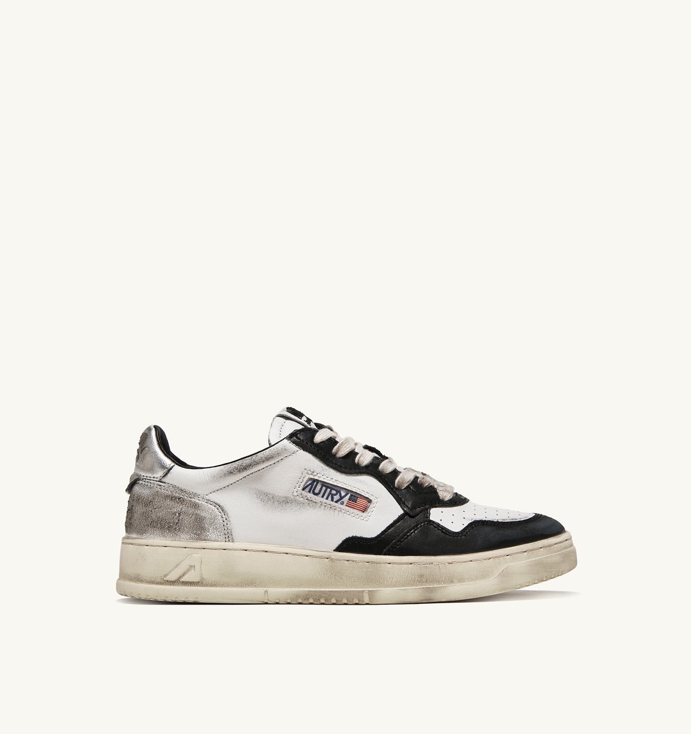 AUTRY Sneaker Uomo Medalist Low Super Vintage-White Black Silver
