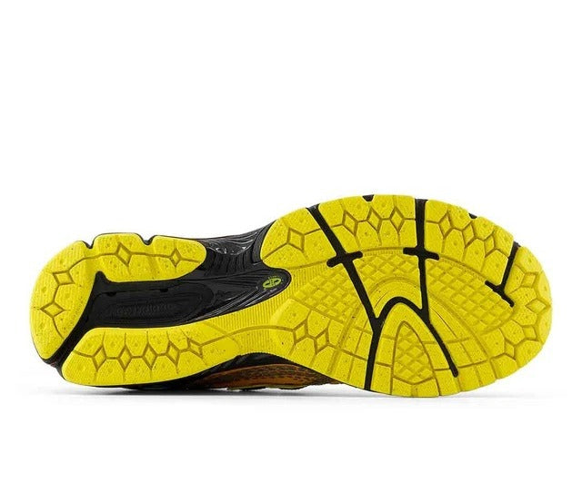 NEW BALANCE Sneaker Unisex 1906F-Punch Yellow Tangerine Heat Black