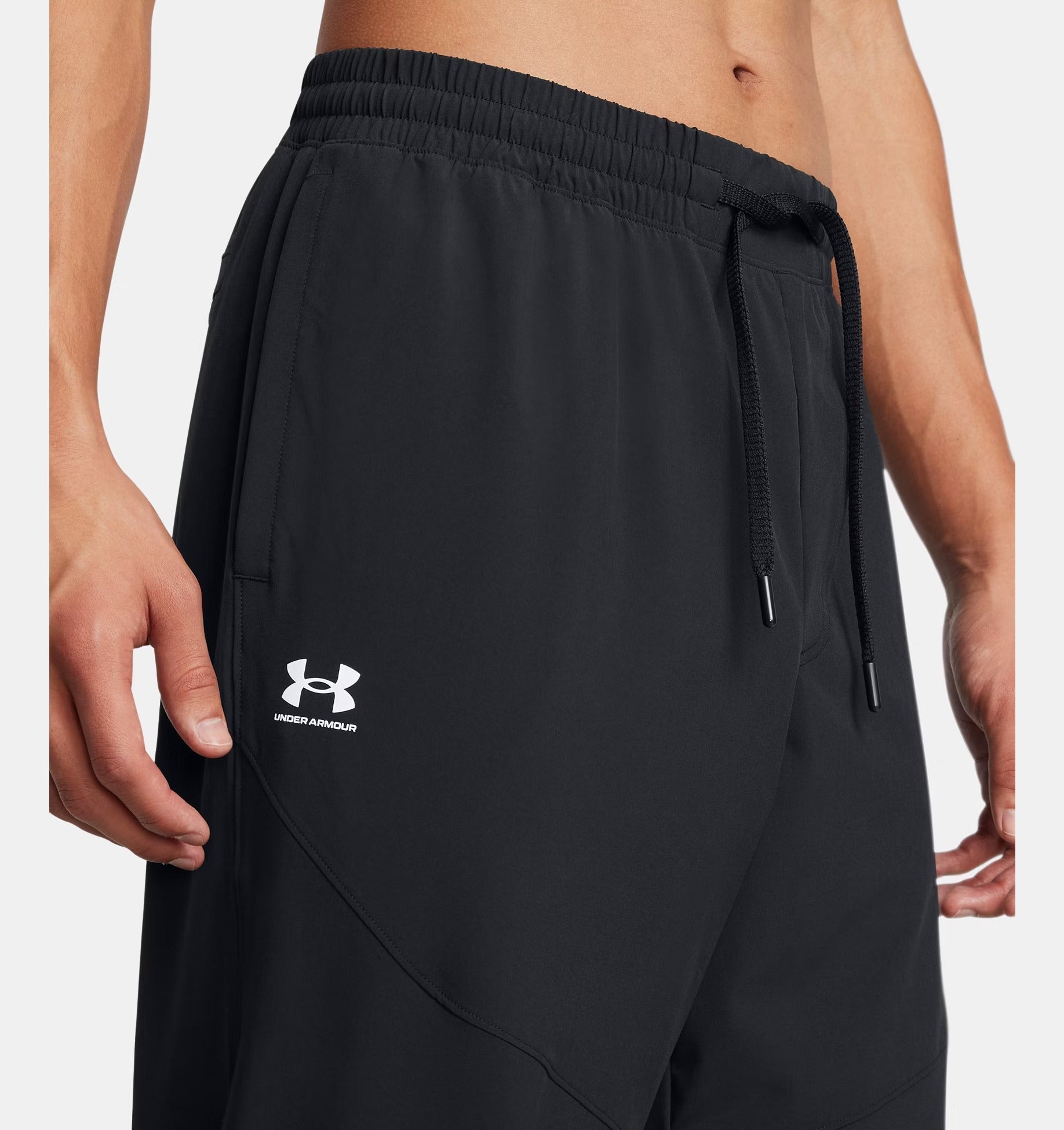 UNDER ARMOUR Jogger Uomo VIBE WOVEN-Black White