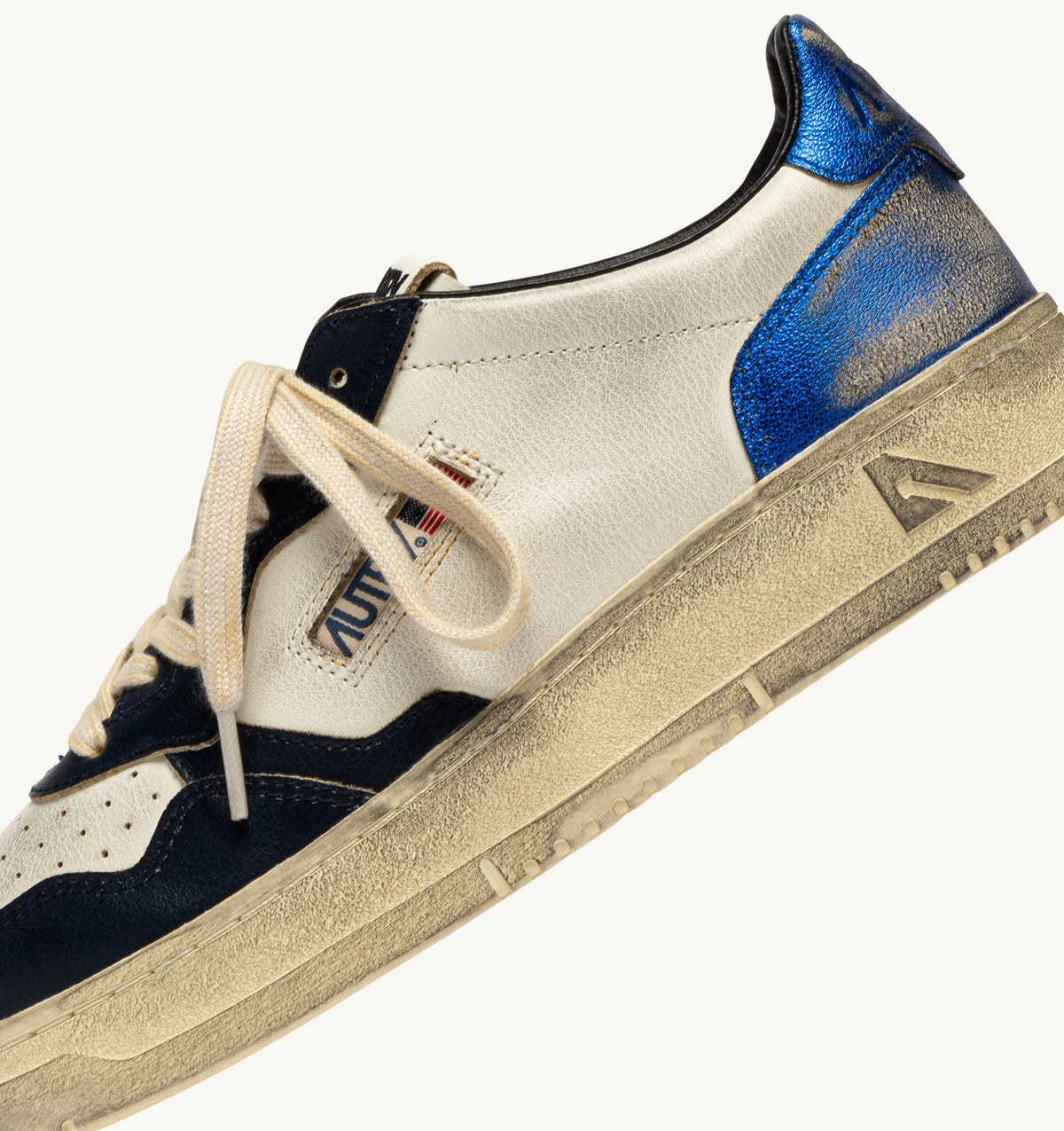 AUTRY Sneaker Uomo Medalist Low Super Vintage-White Space Blue Blue