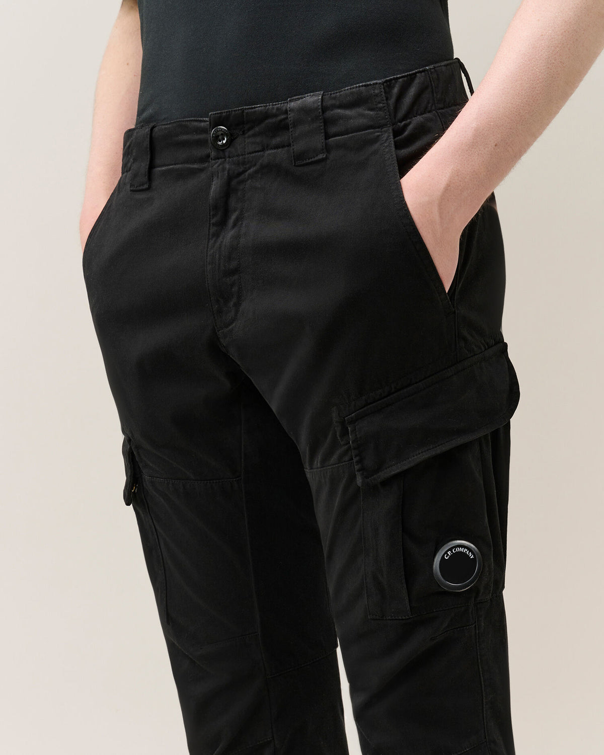 C.P. COMPANY Pantalone Uomo Stretch Sateen Ergonomic Cargo-Black