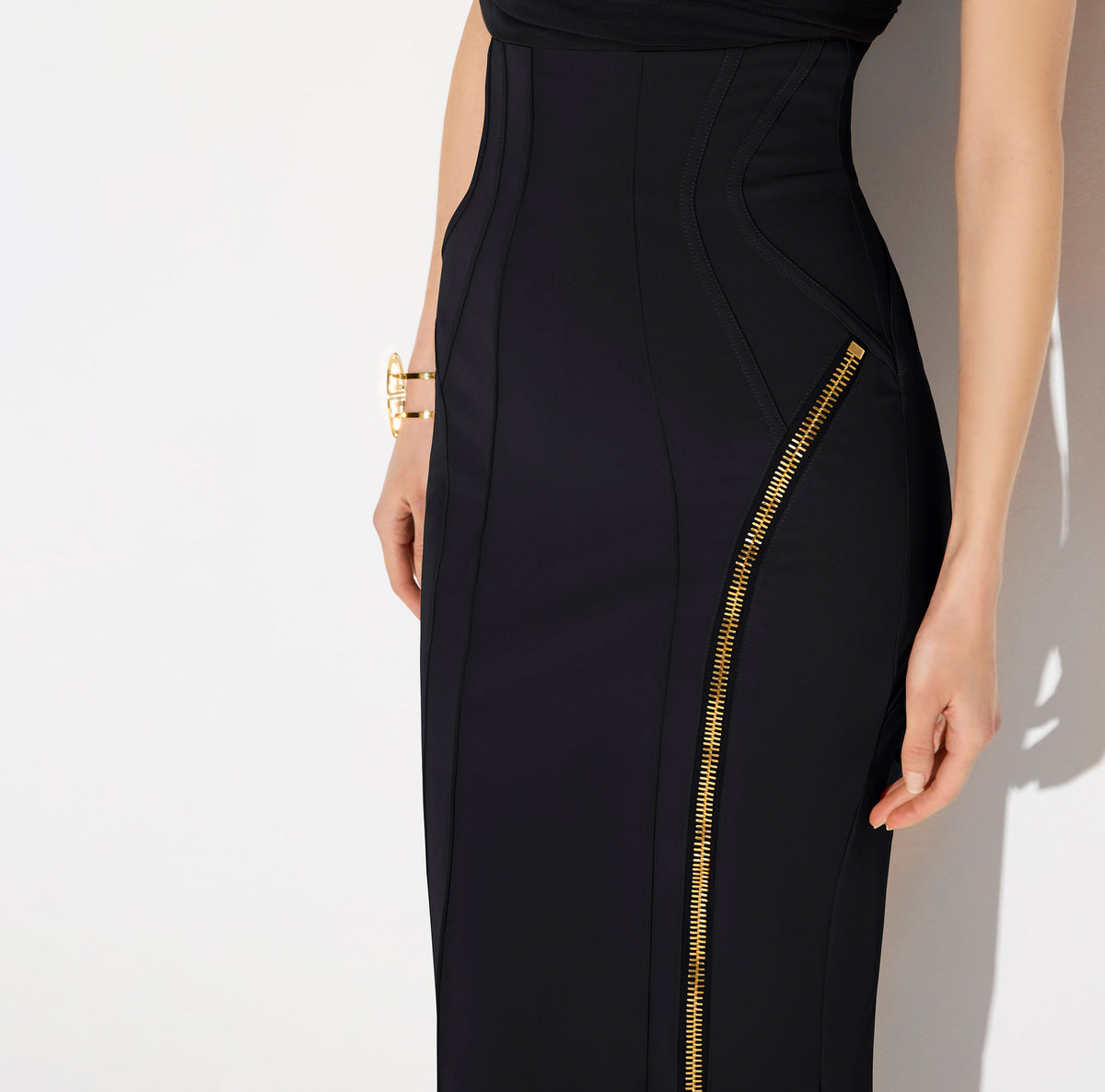 ELISABETTA FRANCHI Gonna Midi Tessuto Tecnico Zip-Nero