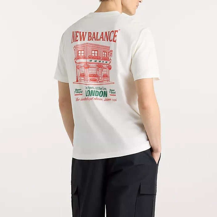 NEW BALANCE T-Shirt Uomo Grab A Bite London-Sea Salt