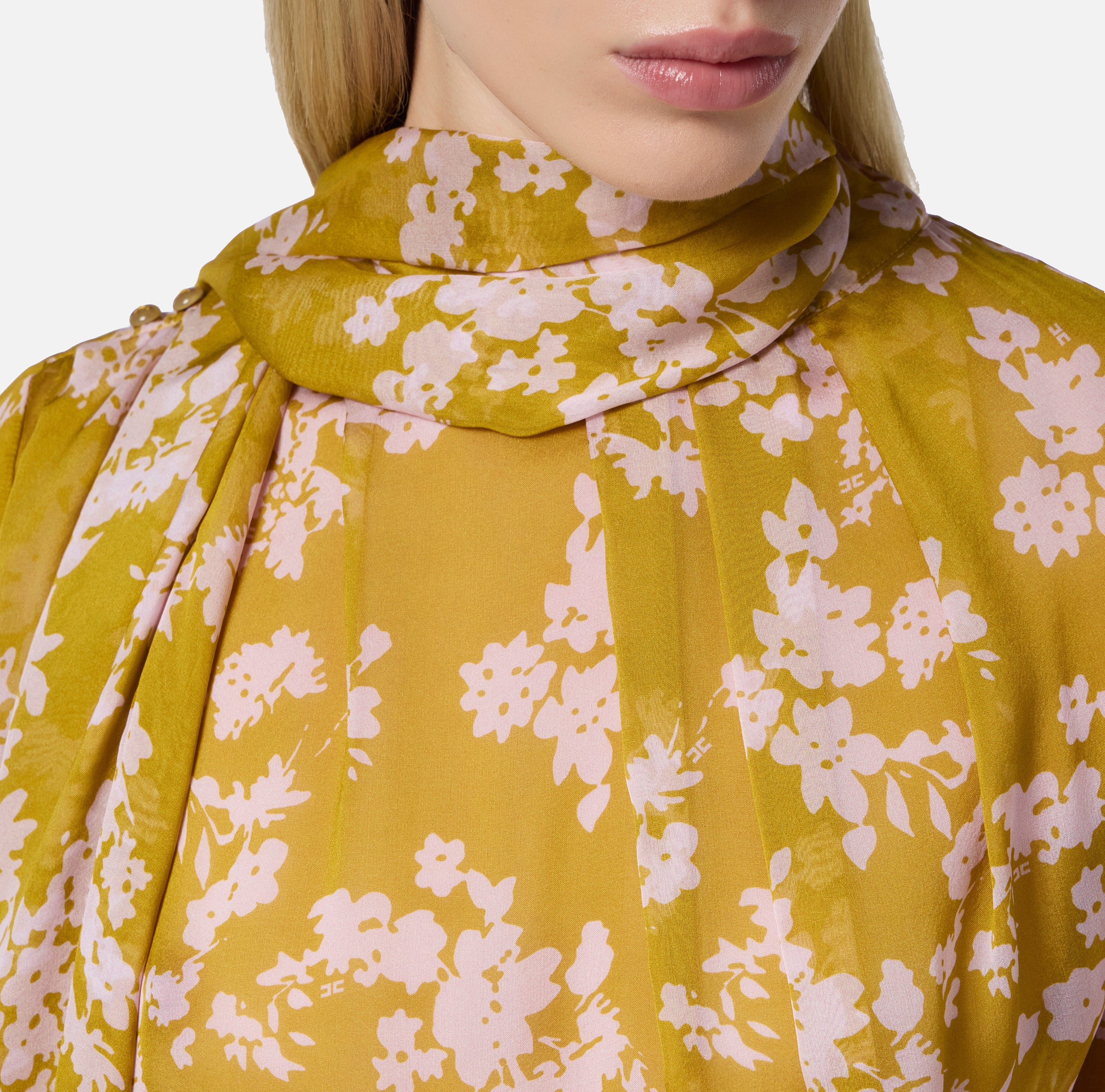 ELISABETTA FRANCHI Blusa Voile Seta Floreale-Curry Quarzo