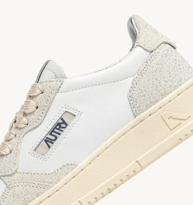 AUTRY Sneaker Donna Medalist Low-Stars White
