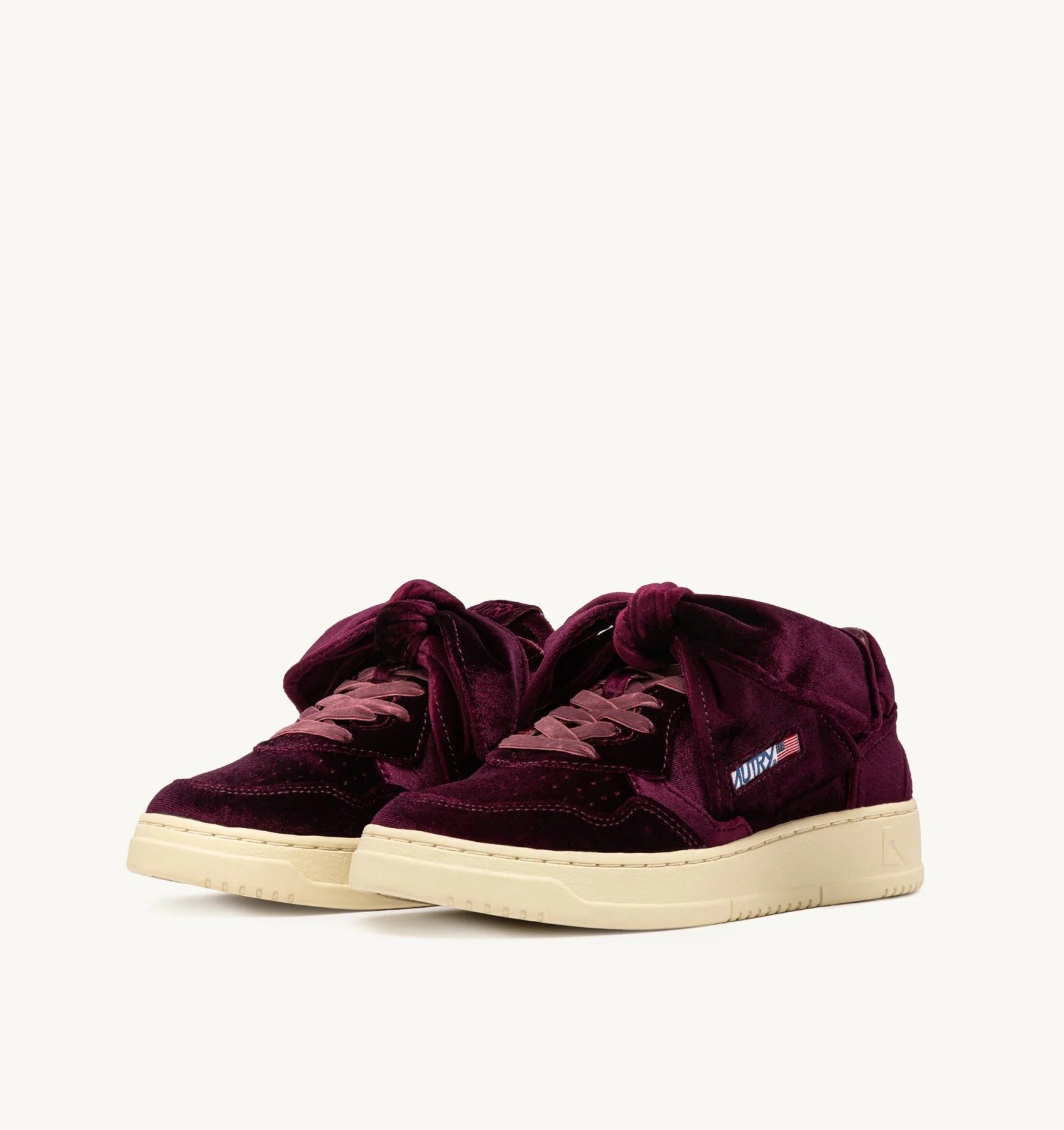 AUTRY Sneaker Donna Medalist Low Velvet Bow-Burgundy