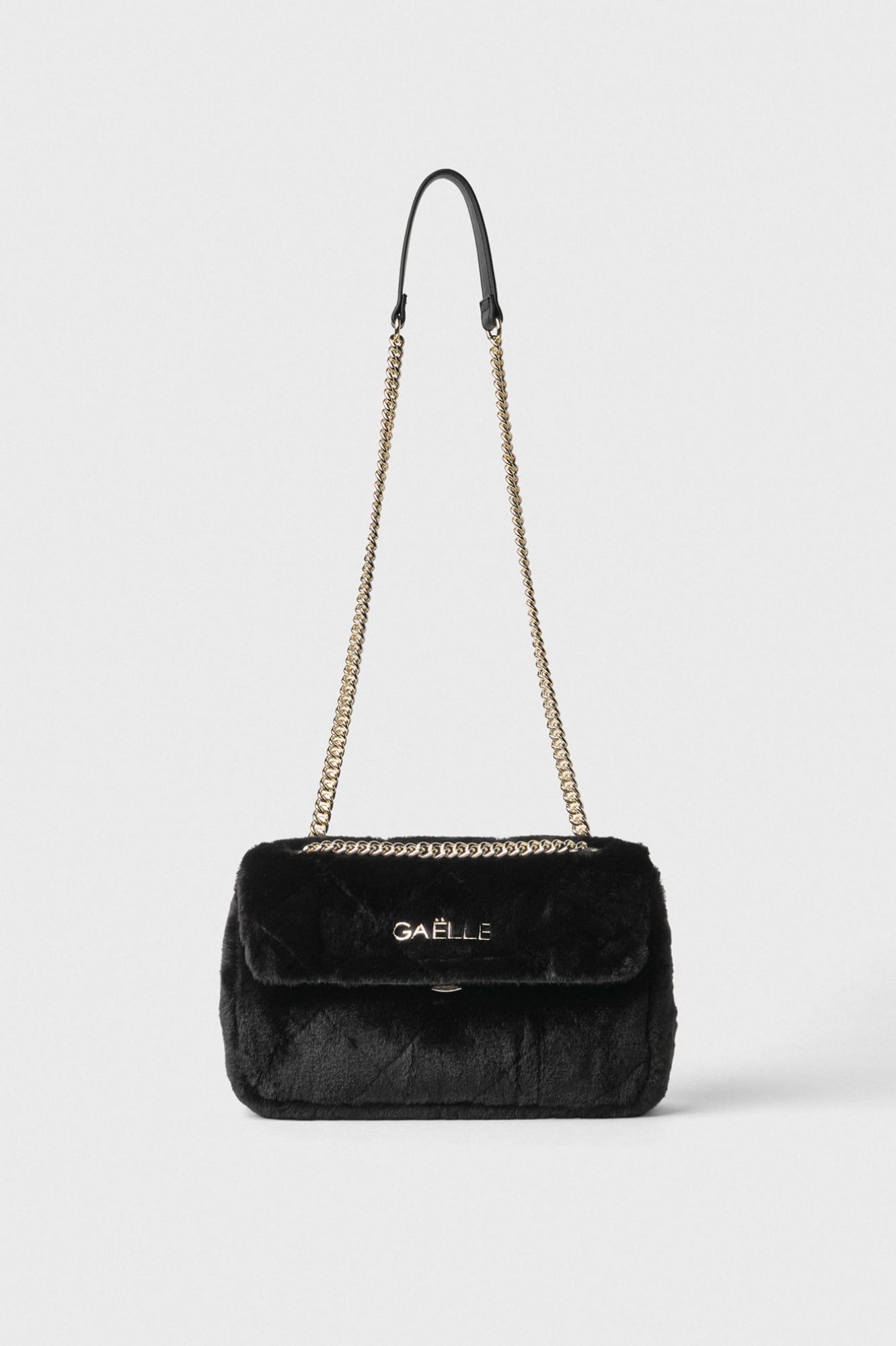 GAELLE PARIS Borsa Regular Shoulder Strap Matelassé Ecopelliccia-Nero