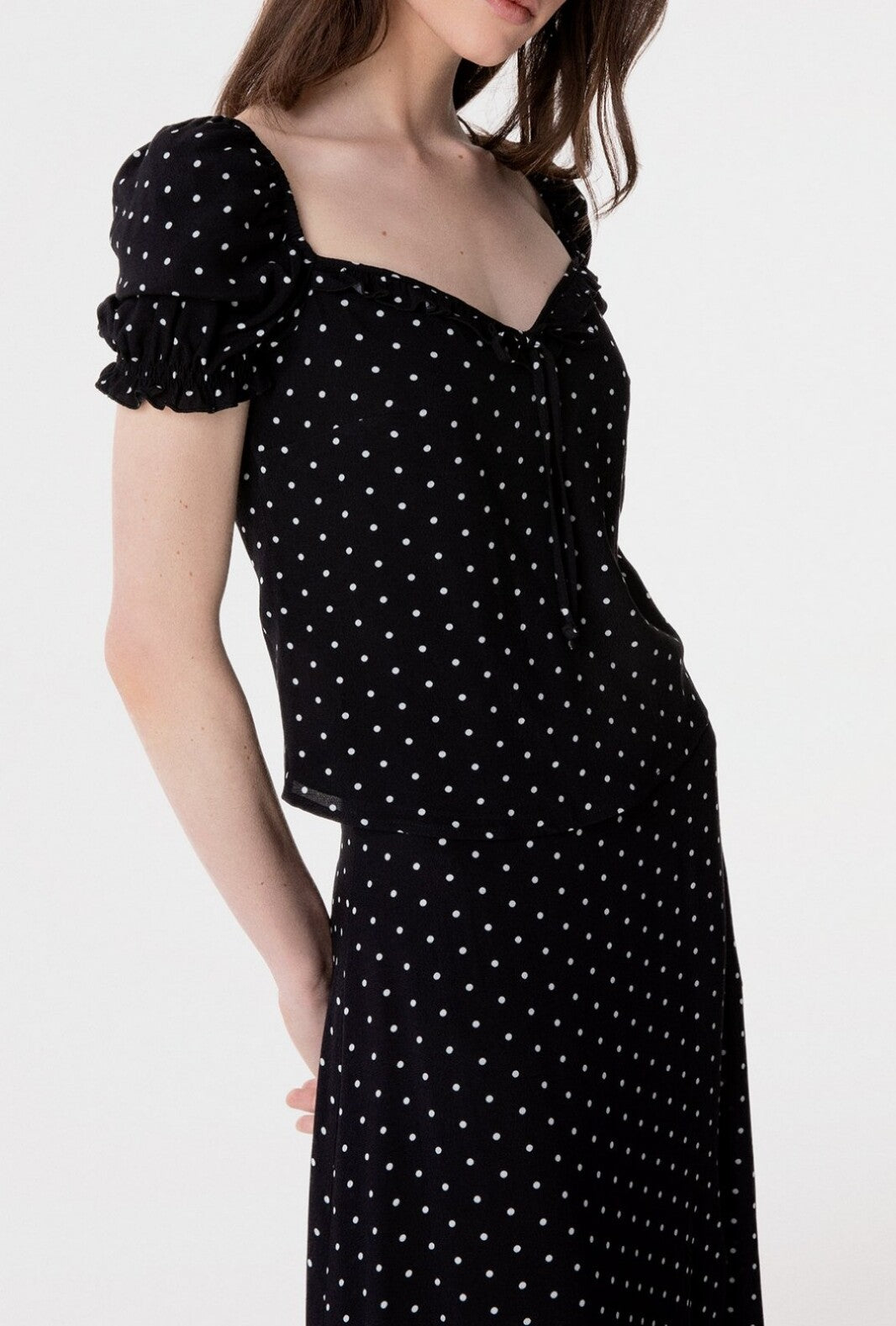 MAR DE MARGARITAS Top Letizia-Petitpois Nero