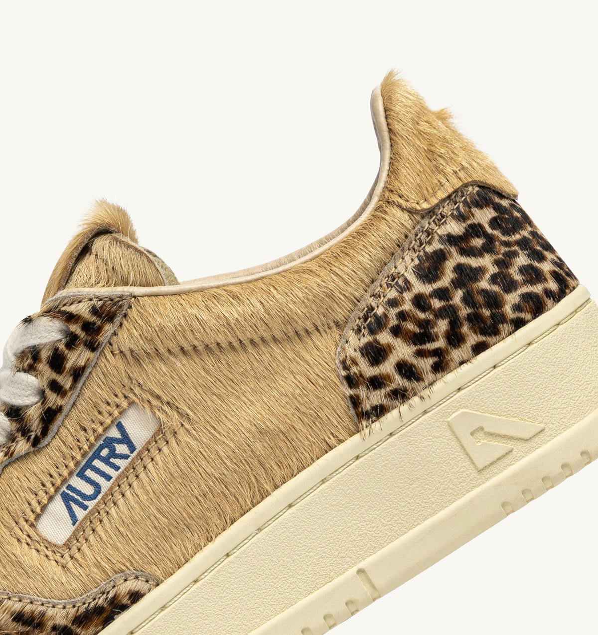 AUTRY Sneaker Donna Medalist Low-Safari Leo Zebra