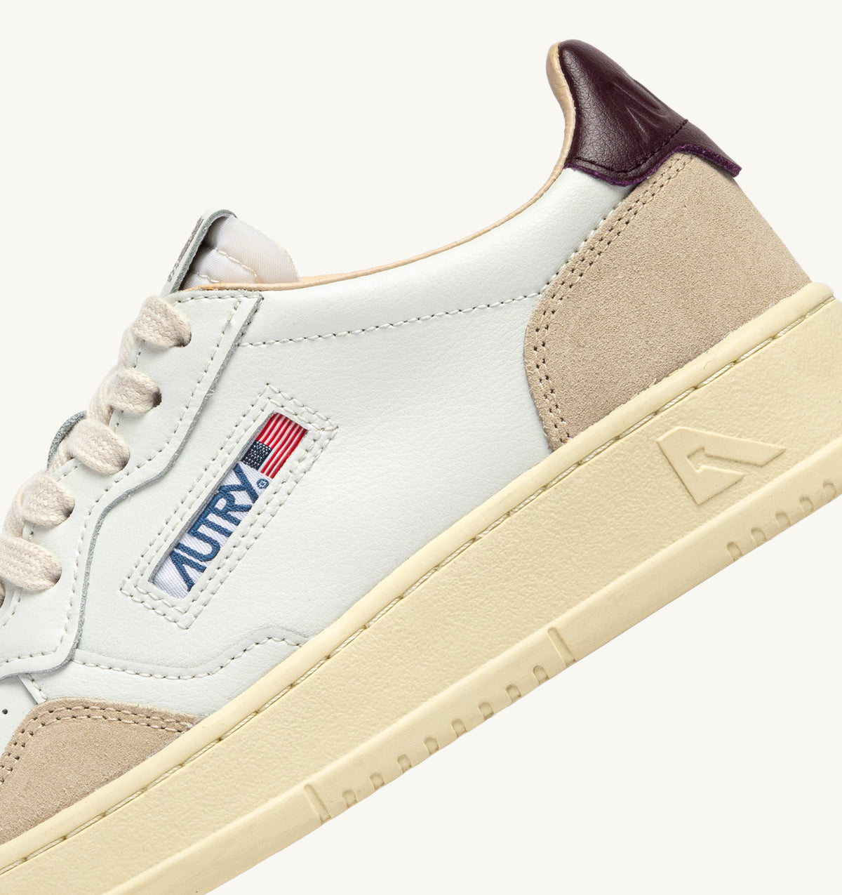 AUTRY Sneaker Donna Medalist Low-White Beige Vinaccia