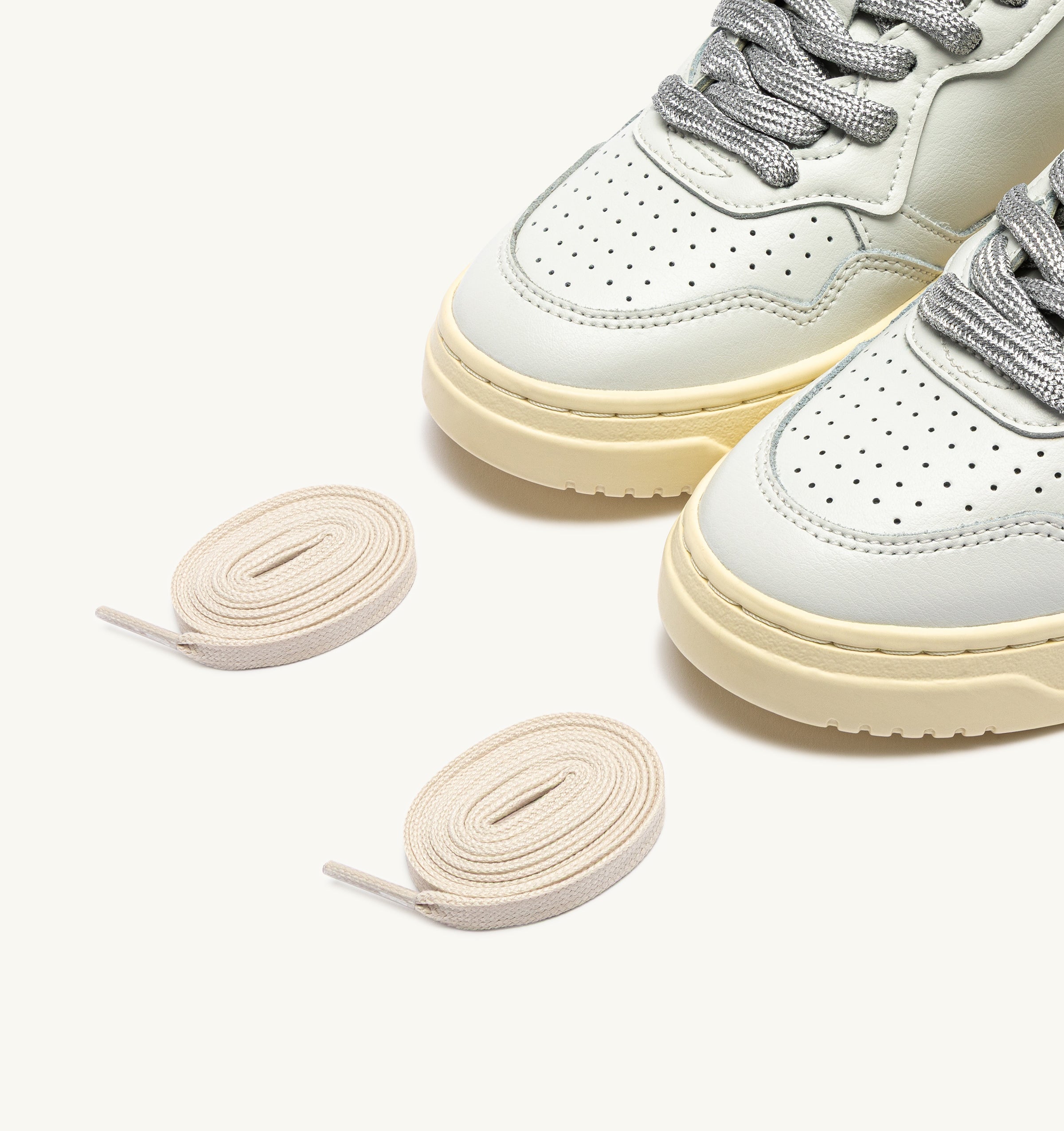 AUTRY Sneaker Donna Medalist Low-White Silver
