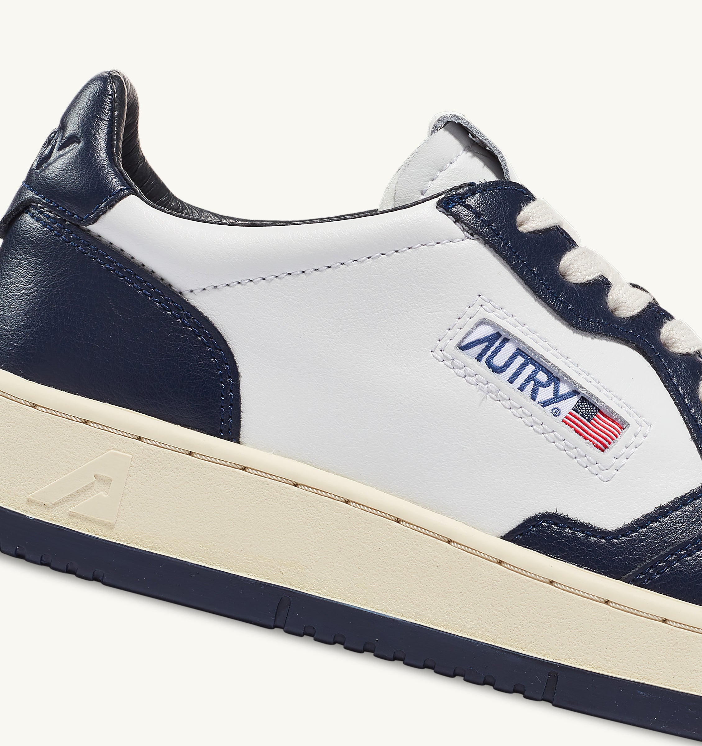 AUTRY Sneakers Uomo Medalist Low Man AULM-WB04